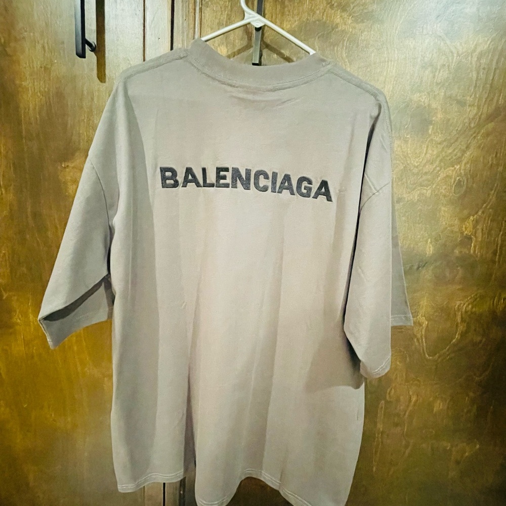 BALENCIAGA